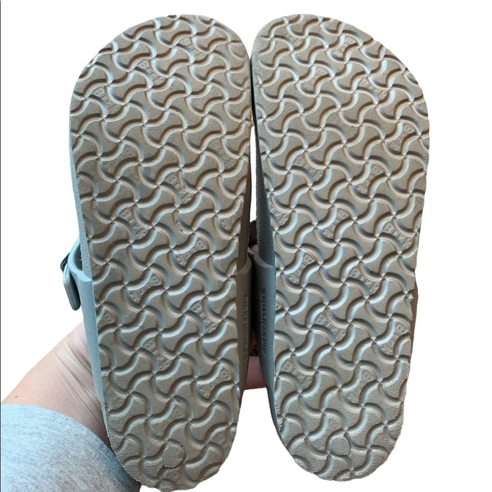 Birkenstock | Birkenstock Gizeh Essentials EVA silver sandals